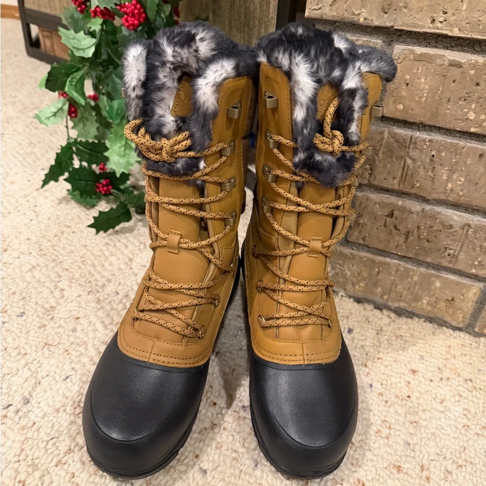 The North‎ Face Brown and Black Winter Boots Ladies Size 11 NEW In Box